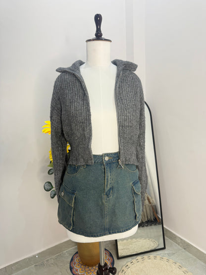 Grey zipper (size s-m)